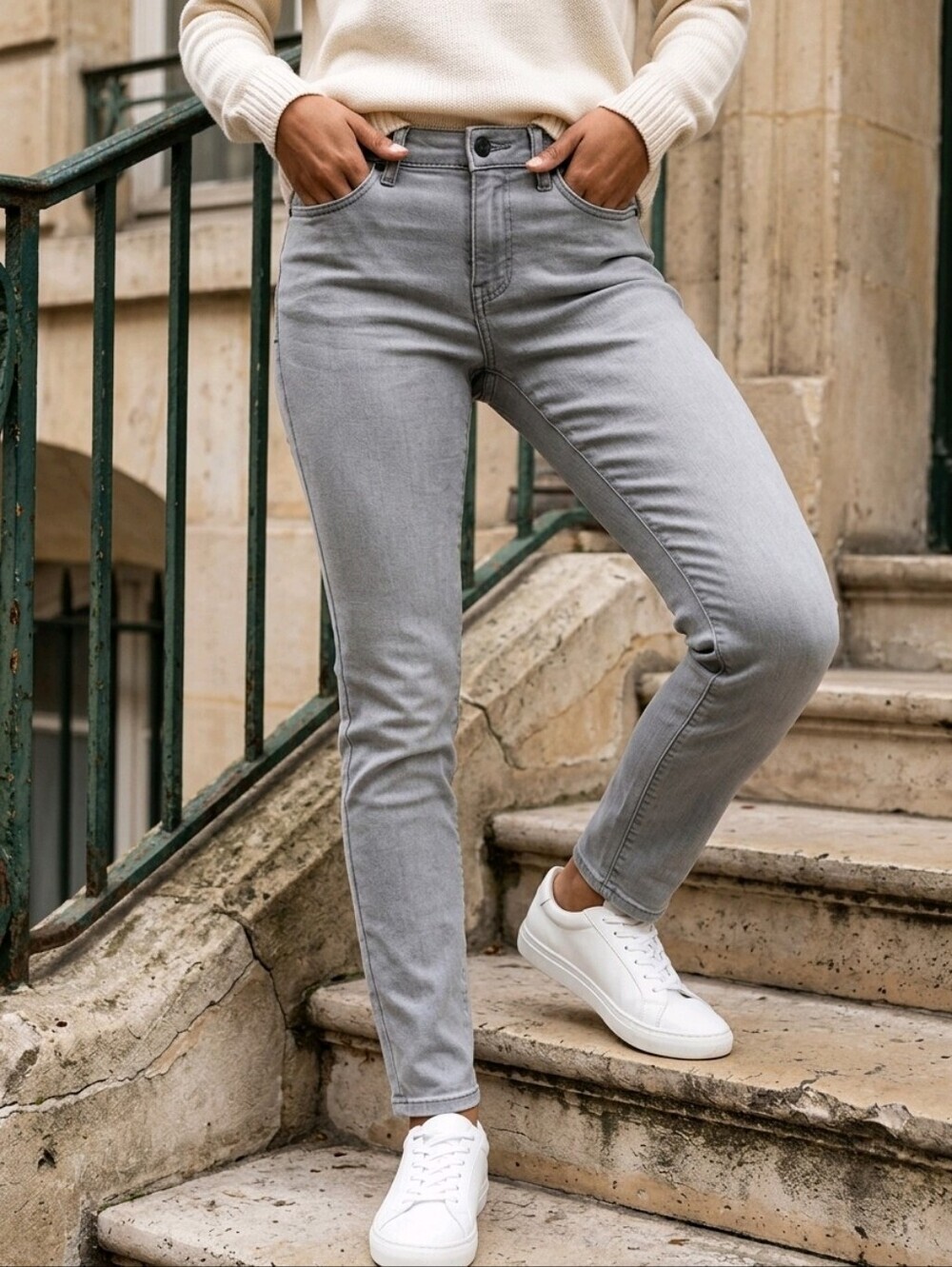 Marc by Marc Jacobs Light Gray "The Stick" Denim Jeans Size 27